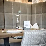Rainerhof Hotel apartamentowy 4*
