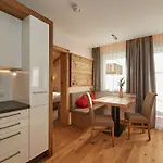 Rainerhof Hotel apartamentowy Flachau