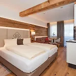 Rainerhof Hotel apartamentowy 4*