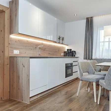 Rainerhof 4* フラッハウ