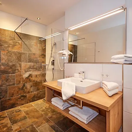 Rainerhof アパートホテル フラッハウ